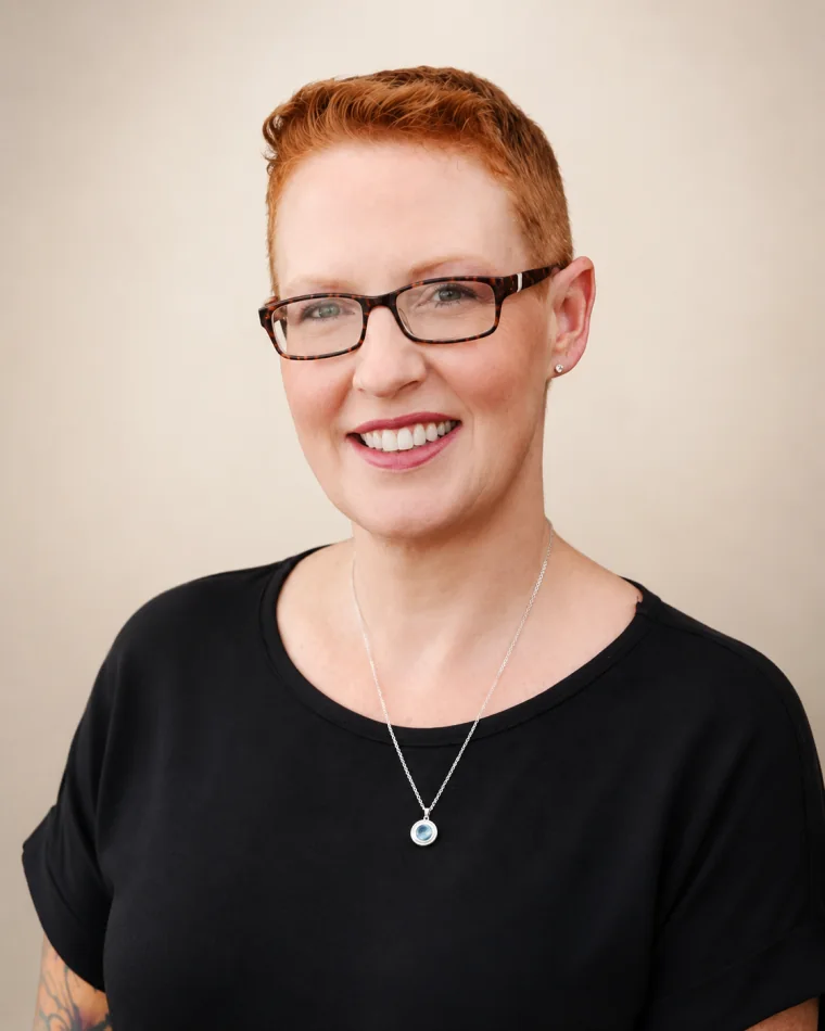Portrait of Jenifer Raymond